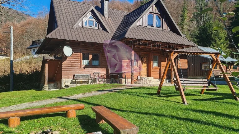 Krásne bývanie a podnikanie na samote v Terchovej
