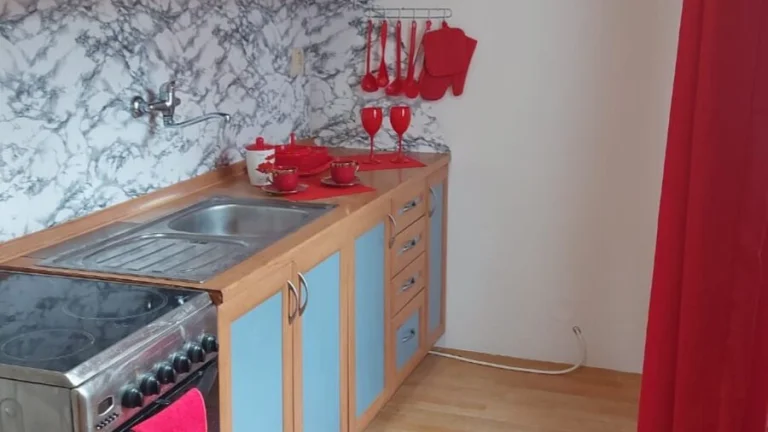 Pronájem bytu 1+1 42 m², Hlavní, Aš