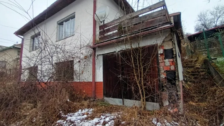 Predaj rodinný dom 130 m2 Vyhne KJ1065