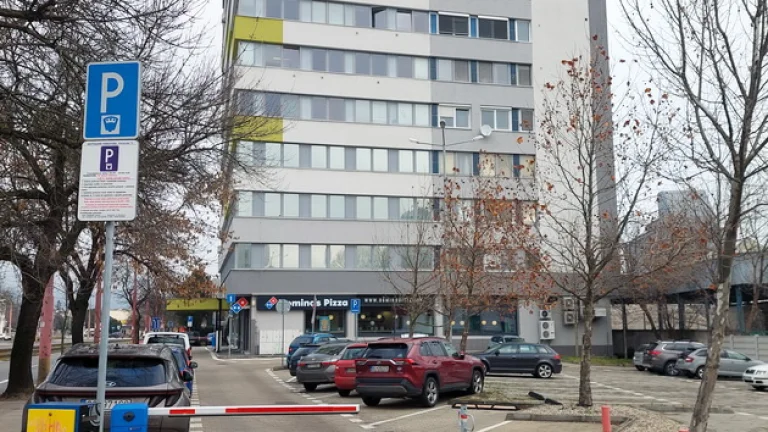 Prenajmeme kanceláriu v admin budove v Bratislave N. Mesto