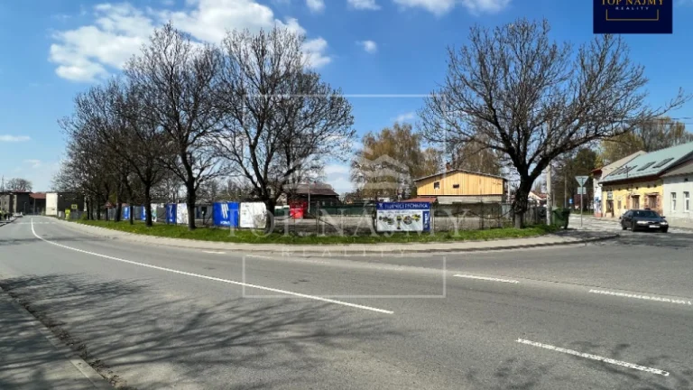 Pronájem pozemku s kancelářemi a garáží Vratimov
