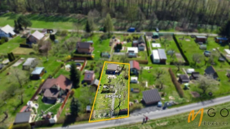 Prodej chaty se slunnou zahradu a vlastním pozemkem 345m2, Ú