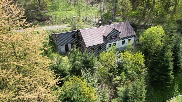 Prodej chalupy / ubytovacího zařízení v Desné v Jizerských h