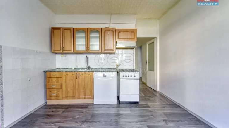 Prodej bytu 3+1, 82 m², Cheb, ul. Dvořákova