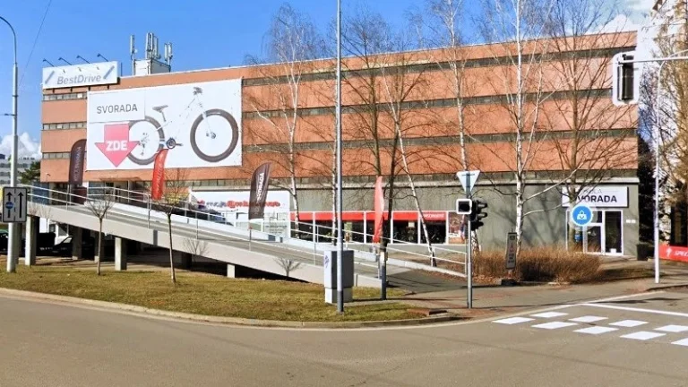 Prodej garážového stání v parkovacím domě na ulici Herčíkova