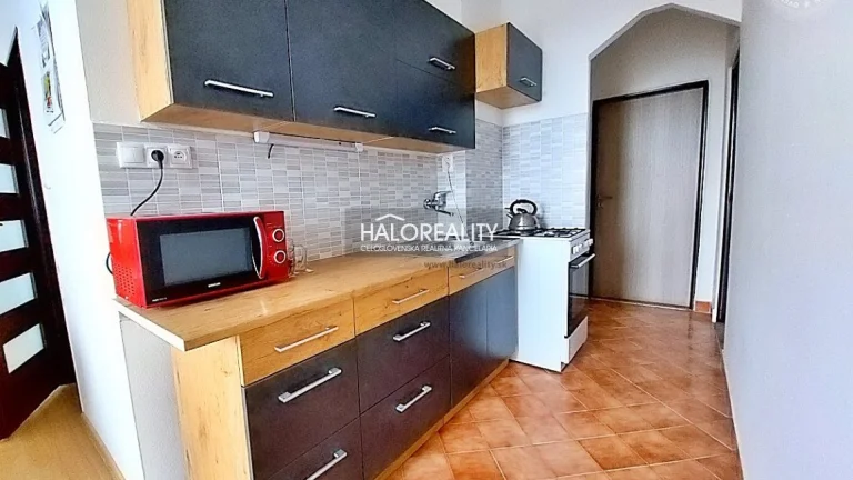 HALO reality - Predaj, trojizbový byt Levice