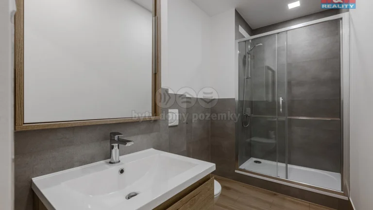 Prodej bytu 3+1, 66 m², Klatovy, ul. Pod Hůrkou