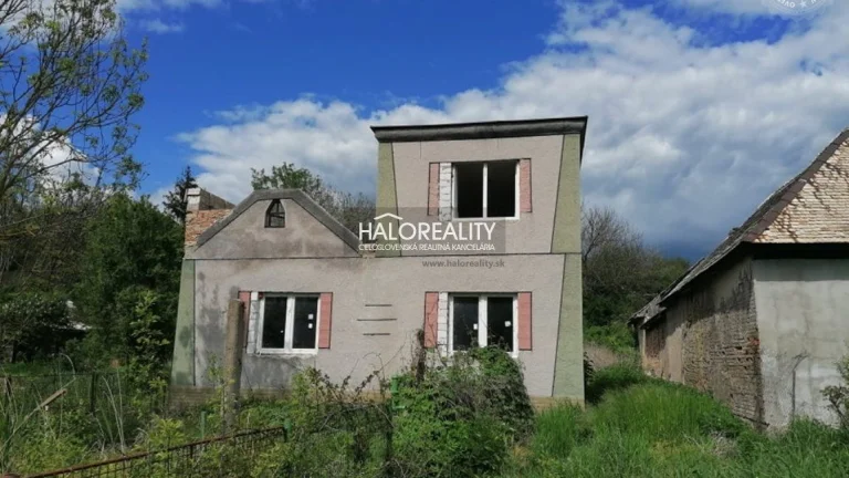 HALO reality - Predaj, rodinný dom Bušince, časť Zombor - ZN