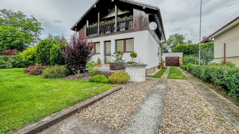 Prodej rodinného domu, 140 m², Křesín