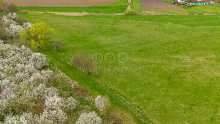 Prodej pole, 1837 m², Staré Město