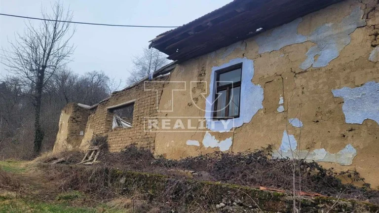 NA PREDAJ SLNEČNÝ POZEMOK 722m2, MYJAVA - JABLONKA