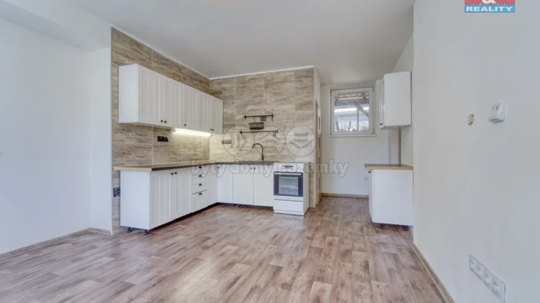 Pronájem bytu 2+kk, 39 m², Chrást, ul. tř. Čs. odboje