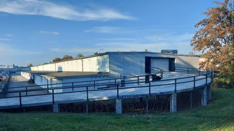 Prodám garáž o 16 m2 na Vltavě v Krčínově ulici v Českých Bu