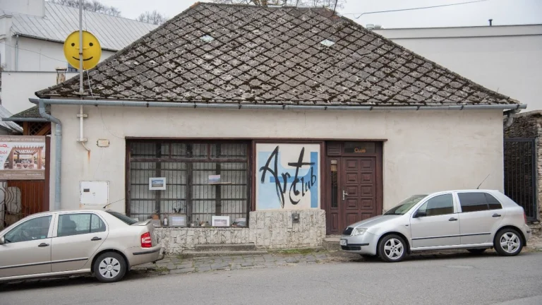 Na predaj bývalé pohostinstvo ART CLUB v Kr. Chlmci