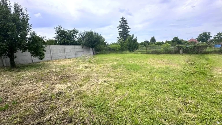 Stavebný pozemok 615 m2 v obci Váhovce, okr.Galanta 83.000 €