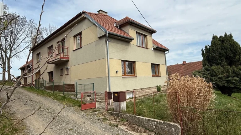 Prodáme rodinný dům s velkou zahradou ve Sloupnici