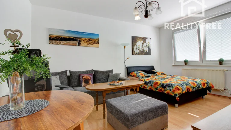 Na predaj: 2 izbový byt 49,79 m², Latorická, BA-Pod. Biskup