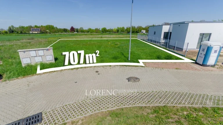 Prodej pozemky pro bydlení, 707 m2 - Praha - Kbely