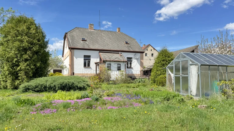 Prodej rodinného domu s garáží, České Velenice, ul. Dílenská