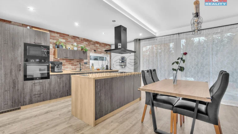Prodej rodinného domu, 176 m², Chrudim