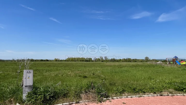 Prodej pozemku k bydlení, 966 m², Postoloprty