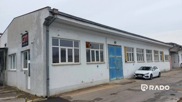 RADO | Prenájom - skladovo-výrobný priestor 320 m2 - Trenčín