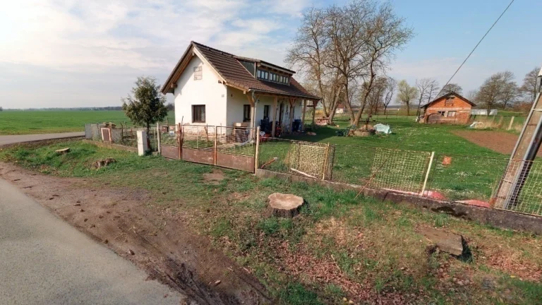 RD Chomutice-Obora, pozemek 2467m2, ID 87531