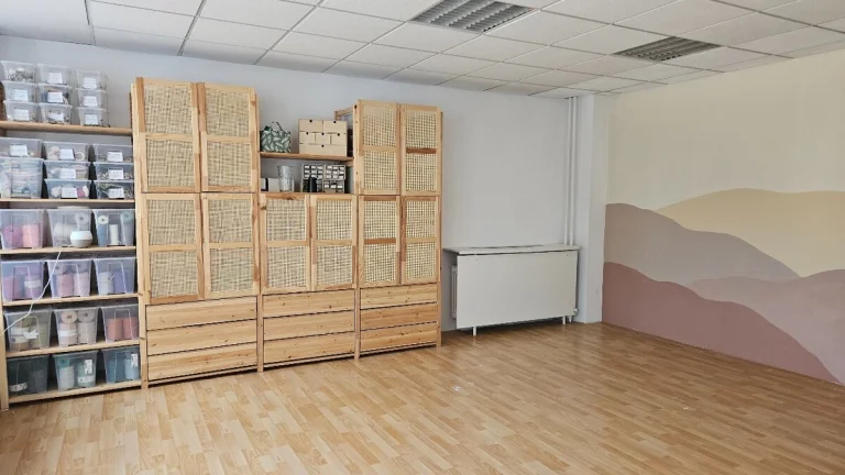 PRENÁJOM: Multifunkčný priestor–kancelária,ateliér,dielnička
