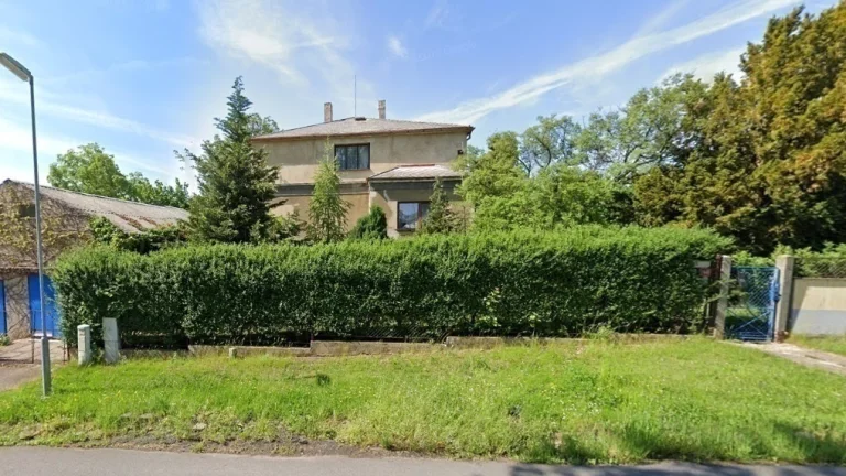 RD Klobuky, pozemek 384m2, id 108020