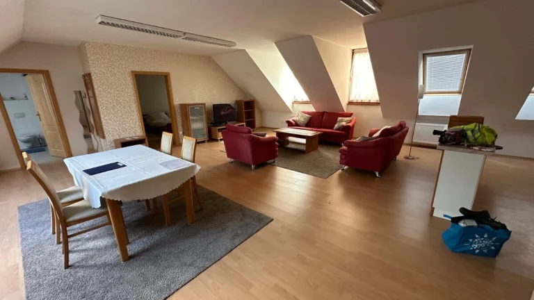 Prenájom 2i klimatizovaného bytu 100m2, centrum