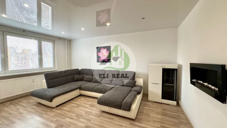 REZERVOVANÉ - Predaj 3 izbový byt 74 m2 + loggia / komora /