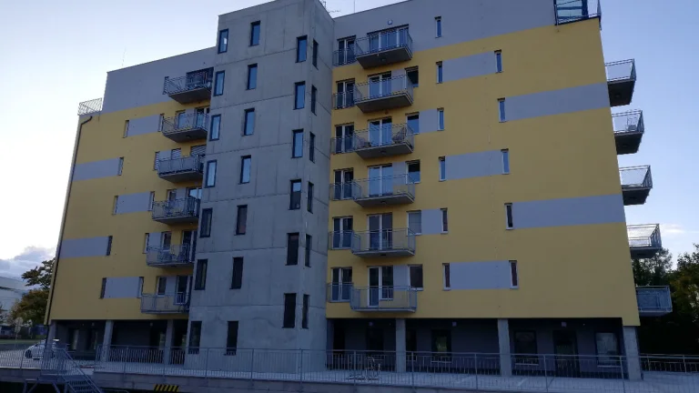 Pronájem novostavby bytu 1+kk se šatnou 36 m²