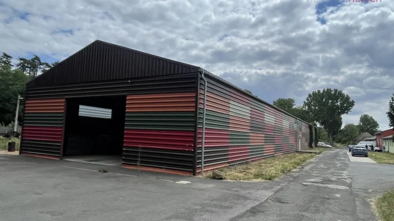 Pronájem haly (1000 m2) Střezov - Březno u Chomutova