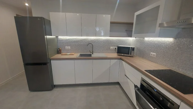 Prenájom 2izbového bytu s balkónom