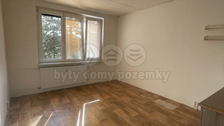 Pronájem bytu 1+1, 36 m², Chomutov, ul. Růžová