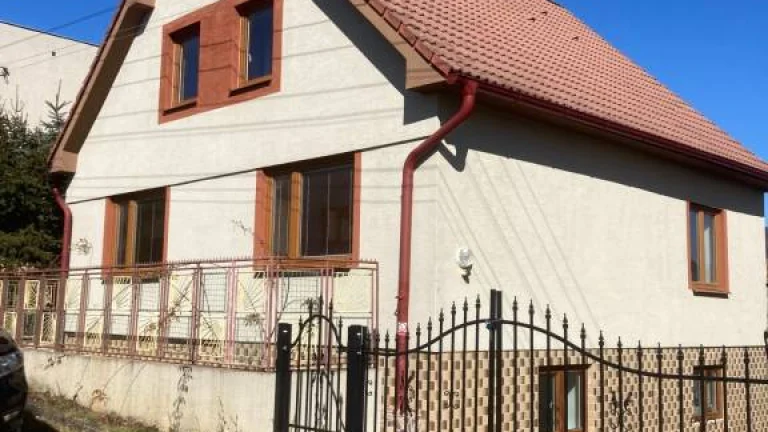 Na predaj: Priestranný dvojgeneračný dom v podhorskej obci J