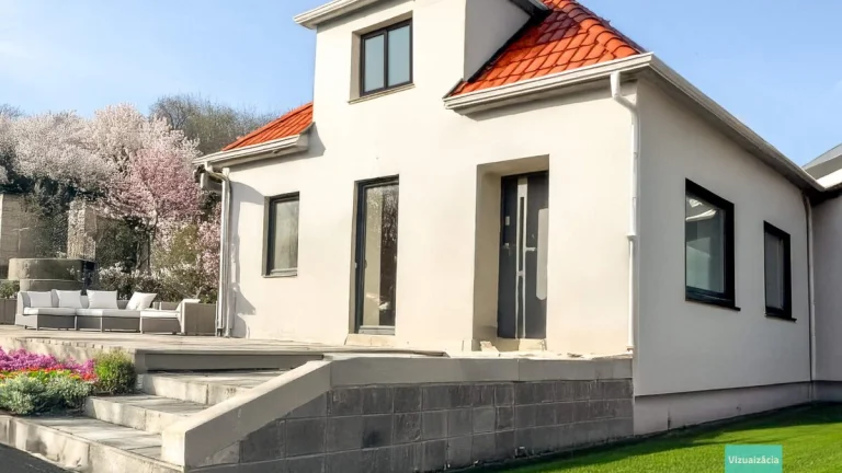 Na predaj veľký rodinný dom v stave aktualnej rekonštrukcie