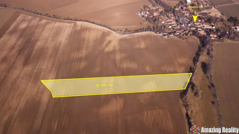 Prodej pole, zemědělské půdy ve vysoké kvalitě, s dvěma příj