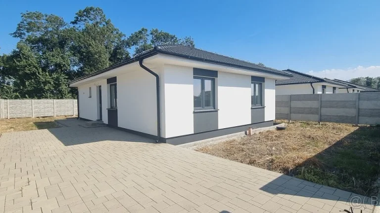 Novostavba - Moderný 4 izbový rodinný dom v obci Lehnice