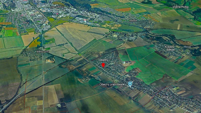 Valaliky - Stavebný pozemok o rozlohe 1100 m2