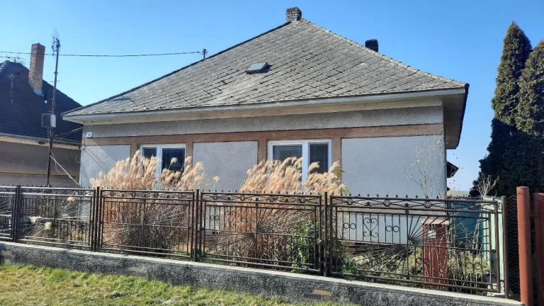 Dam do prenajmu 3i dom v Kralovičových Kračanoch