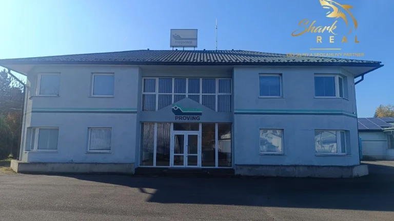 Administratívno-apartmánová budova