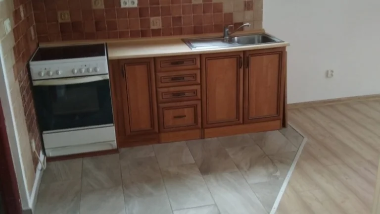 Pronájem, Byt 2+kk, 46m2, Jenišov -Karlovy Vary
