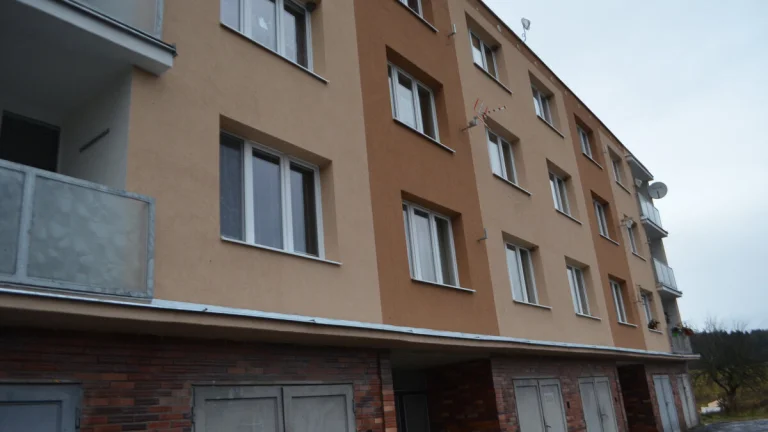 PRODÁM BYT 3+1 84 M2 VE SKALNÉ U CHEBU S BALKONEM