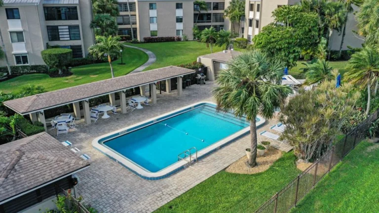3 izbovy byt s bazenom na Floride