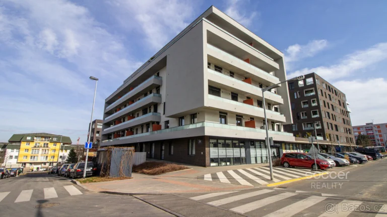Pronájem bytu 2+kk/B/G/S, ulice Novotného, Praha 5 - Hluboče