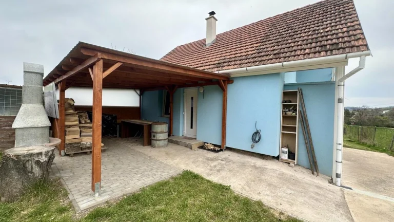Prodej rodinného domu 3+kk s možností rozšíření, pozemek 108
