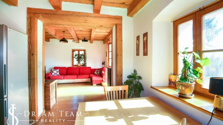 Rodinný dom s apartmánom a záhradou 1540m2, Banská Štiavnica