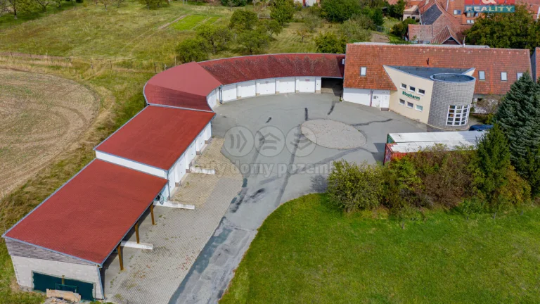 Prodej obchodního objektu, 1089 m², Žďár