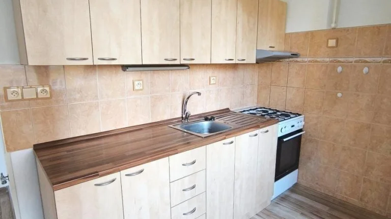 Dlouhodobý pronájem bytu 2+1 v Mostě